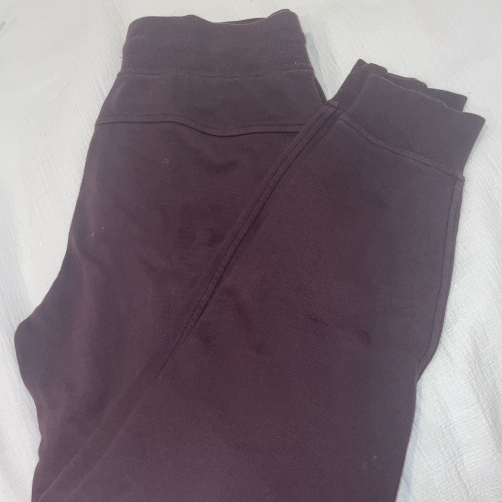 Lululemon joggers